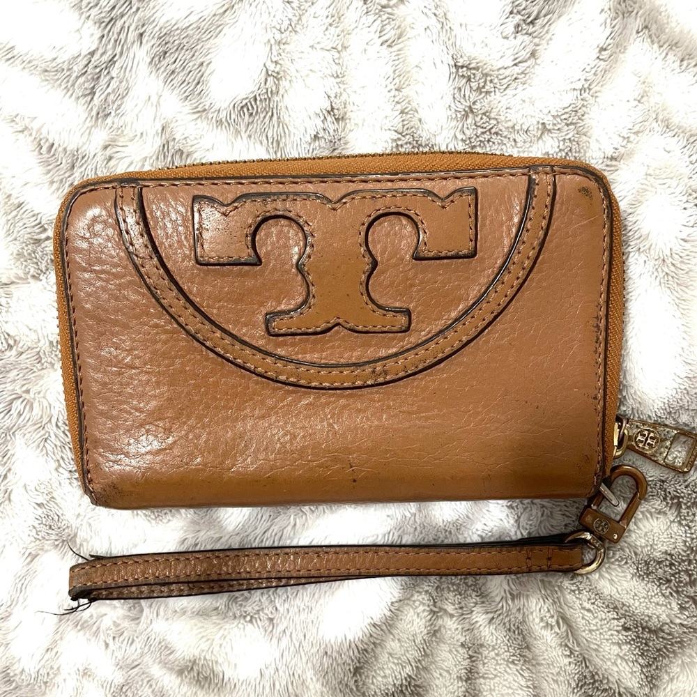 Tory Burch Wristlet